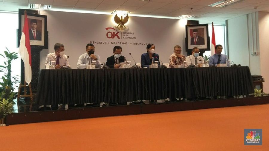 Suasana pertemuan nasabah wanaartha dengan OJK (²©²ÊÍøÕ¾/Romys Binekasri)