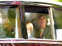 Kate Middleton Dapat Warisan Perhiasan Ratu Elizabeth, Tapi..