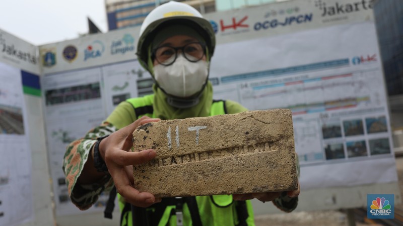 Rel Trem di Proyek MRT Fase 2A Glodok-Kota. (CNBC Indonesia/Tri Susilo)