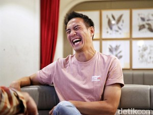 Persiapan Daniel Mananta Ikut Boston Marathon 2025
