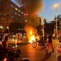 Iran Makin Chaos, Bentrokan Pecah Hampir di Seluruh Negeri