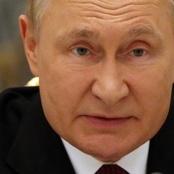 Putin Ngaku Salah, Minta Warga yang 'Kabur' dari Rusia Balik