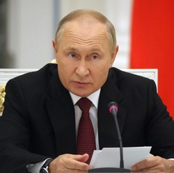 Putin Pusing! Industri Batu Bara Rusia Jatuh ke Jurang Krisis Terdalam
