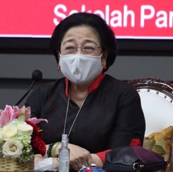 Megawati Ngamuk Gara-Gara Jokowi Mau Bangun Bandara Baru Bali