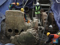 Tak Sengaja Digali, 'Harta Karun' Berserakan di Proyek MRT