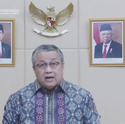 Gubernur BI: Bank Jangan Dulu Naikkan Bunga Kredit