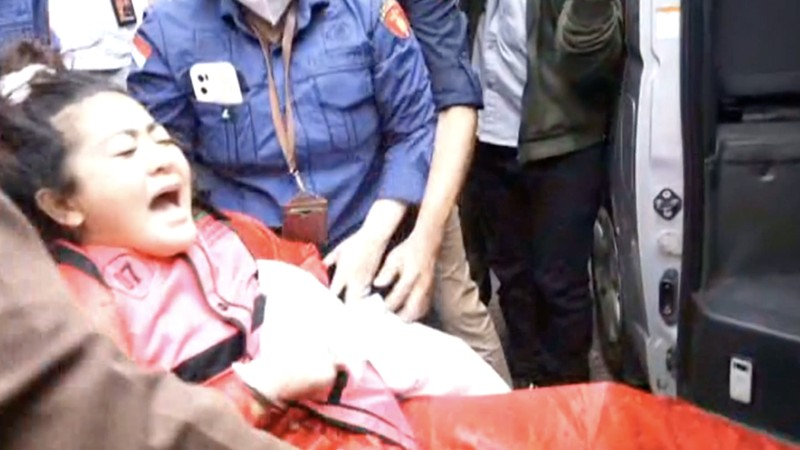 Direktur Penyidikan Jaksa Agung Muda Bidang Tindak Pidana Khusus telah menetapkan 3 (tiga) orang Tersangka terkait dengan perkara dugaan tindak pidana korupsi penyimpangan dan atau penyelewengan dalam penggunaan dana PT. Waskita Beton Precast, Tbk. Ist