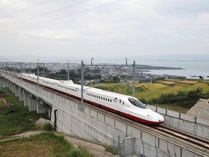 AS Bakal Gandeng Jepang Garap Kereta Cepat Pertama