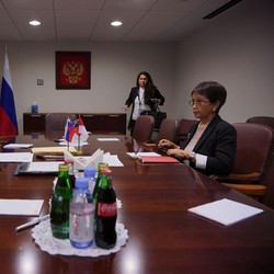 Menlu RI '4 Mata' dengan Menlu Rusia di New York, Bahas Apa?