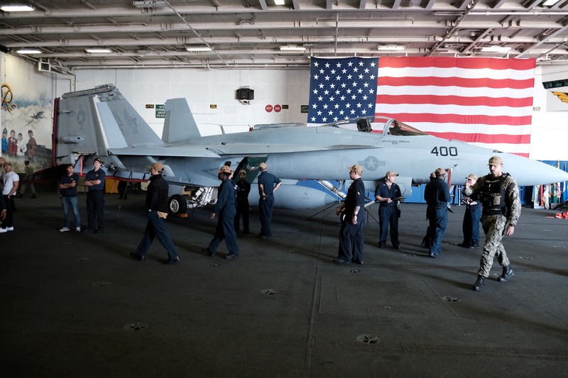 Kapal induk Angkatan Laut AS USS Ronald Reagan berlabuh di sebuah pelabuhan di Busan, Korea Selatan Kapal induk Angkatan Laut AS USS Ronald Reagan berlabuh di sebuah pelabuhan di Busan, Korea Selatan, Jumat (23/9/2022). (REUTERS/Daewoung Kim)