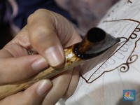 Mengintip Nasib Pengrajin Batik Saat Harga BBM Melangit