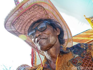 Tii Langga Topi Ikonik Khas Rote NTT: Sejarah, Makna, hingga Cara Pembuatan