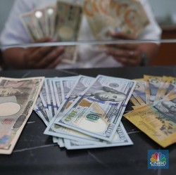 Khawatir The Fed Agresif, Rupiah Kembali Tak Berdaya!