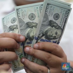 Rupiah Keok Jelang Natal, Dolar Naik Tipis ke Rp16.185