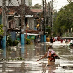 Penampakan Filipina yang Luluh Lantak Diterjang Topan Noru
