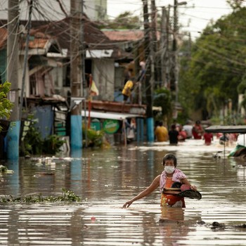 Penampakan Filipina yang Luluh Lantak Diterjang Topan Noru