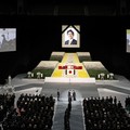 Jepang Gelar Pemakaman Shinzo Abe, Begini Prosesinya