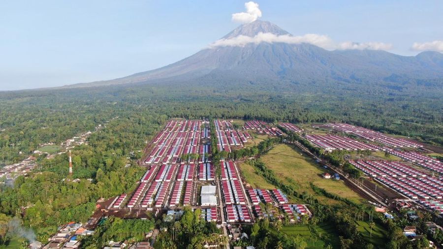 Hunian tetap warga terdampak erupsi Gunung Semeru garapan Hutama Karya dan Brantas Abipraya.