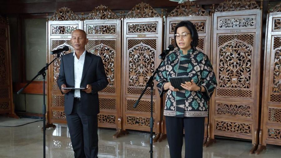 Mennteri Keuangan Sri Mulyani Usai Rapat Paripurna DPR RI Ke-7 Masa Persidangan I Tahun Sidang 2022-2023. (CNBC Indonesia/ Cantika Adinda Putri)