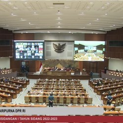 Catat, Paripurna DPR Hanya Dihadiri 28 Anggota Secara Fisik