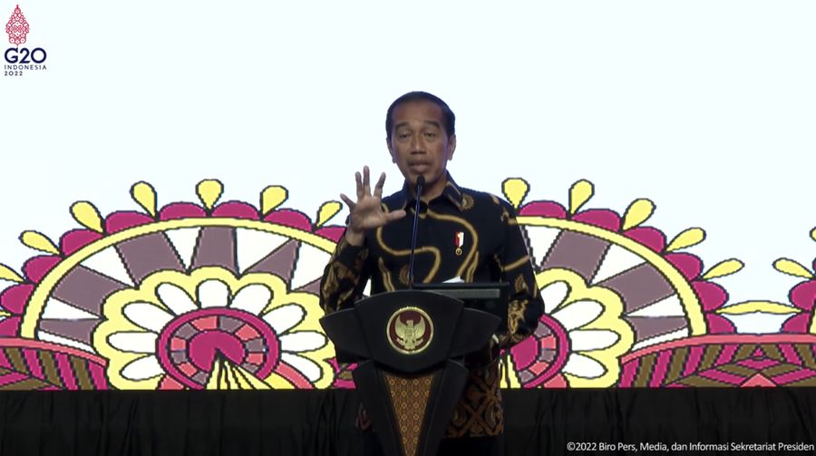 Sambutan Presiden Joko Widodo Saat Pengarahan kepada seluruh Menteri/Kepala Lembaga, Kepala Daerah, Pangdam dan Kapolda. (Tangkapan layar Youtube Sekretariat Presiden)