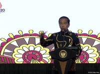 Jokowi & Luhut Bilang 2023 Gelap, Survei Sebut Lebih Parah!