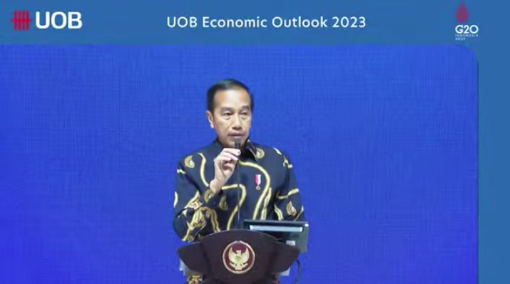 Sambutan Presiden Joko Widodon dalam Acara United Overseas Bank (UOB) Economic Outlook 2023 (Tangkapan Layar Youtube Sekretariat Presiden)