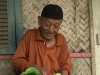 Kisah Abah Hamdan, Keliling Jual Pisang Demi Bertahan Hidup