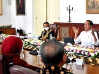 Jokowi Tiba-tiba Didatangi Kalangan Mahasiswa di Istana Bogor