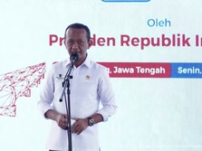 Bahlil Kasih Bocoran Terbaru Soal Investasi Foxconn ke Jokowi