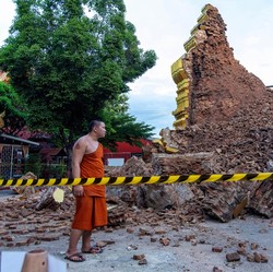 Viral, Pagoda Buddha Berumur 500 Tahun Ambruk di Thailand
