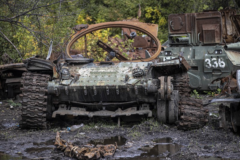 KHARKIV, UKRAINE - OCTOBER 02: Ukrainian forces transport Russian vehicles and missile launch pads left behind by the Russian forces in Izium, Kharkiv, Ukraine on October 02, 2022. (Photo by Metin Aktas/Anadolu Agency via Getty Images)