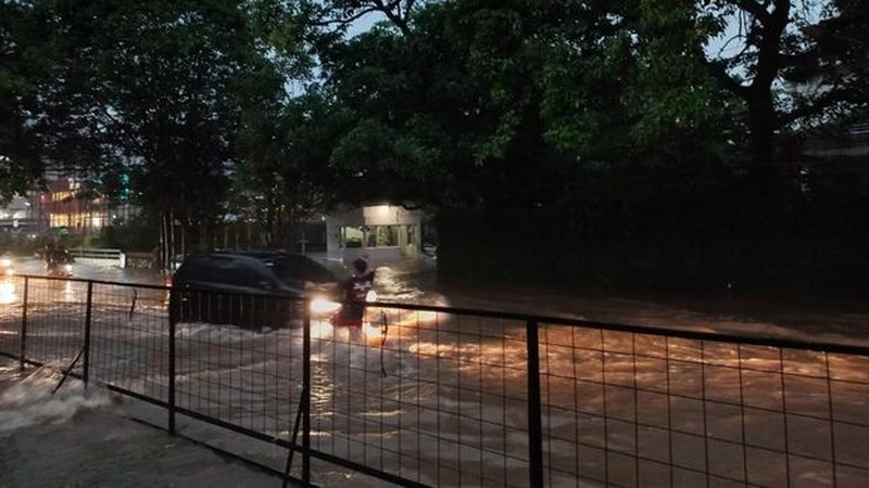 Banjir Kemang. (CNBC Indonesia/Andrean Kristianto)