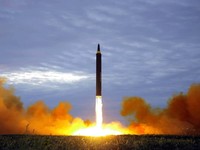 Korut Luncurkan Rudal Balistik Hwasong-18, RI Cs Buka Suara