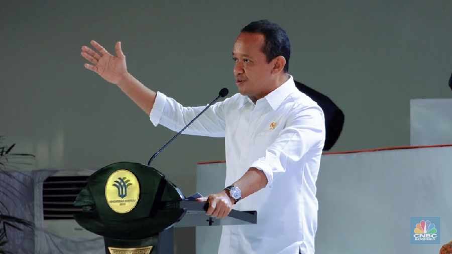 Menteri BKPM Bahlil Lahadalia di acara Orasi Ilmiah Transformasi Ekonomi Melalui Hilirisasi dengan Kearifan Lokal yang di selenggarakan oleh Kementerian Investasi/BKPM dan PT Freeport Indonesia (Tangkapan Layar CNBC Indonesia TV)