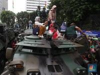 Beli Senjata Sampai Bangun Jalan, Jokowi Cairkan Rp35 T
