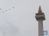 Langit Monas Ramai Jet Tempur Berseliweran, Ada Apa?