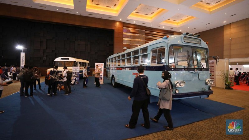 Pameran Busworld Southeast Asia 2022 di JIExpo Kemayoran Jakarta, Kamis (6/10/2022). Pameran bus terbesar di Asia Tenggara ini berlangsung pada 5 - 7 Oktober 2022. (CNBC Indonesia/Tri Susilo)