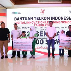 Telkom Bangkitkan Digitalisasi Pendidikan di Daerah 3T