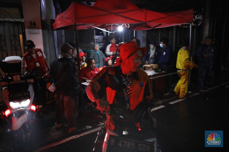 Tembok Roboh MTsN 19 Peristiwa tembok roboh terjadi di Madrasah Tsanawiyah Negeri (MTsN) 19 Pondok Labu, Cilandak, Jakarta Selatan. (CNBC Indonesia/Tri Susilo)
