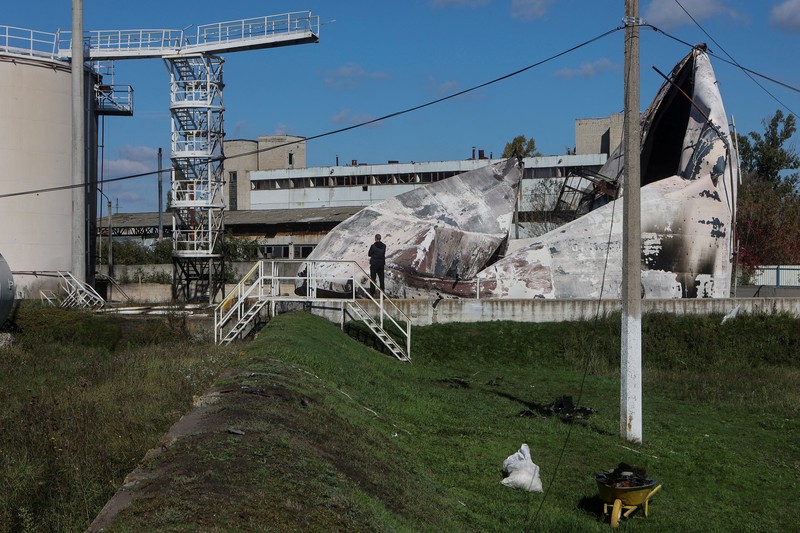 A view shows fuel storage facilities damaged by a Russian suicide drones strike, which Ukrainian authorities consider to be Iranian made unmanned aerial vehicles (UAVs) Shahed-136, amid Russia's attack on Ukraine, in Kharkiv, Ukraine October 6, 2022. REUTERS/Vitalii Hnidyi