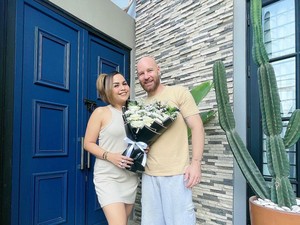 Melaney Ricardo Jelaskan Operasi Benjolan di Kepala Suami