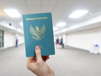Warga Indonesia Bebas Visa ke 74 Negara Ini, Cukup Bawa Paspor