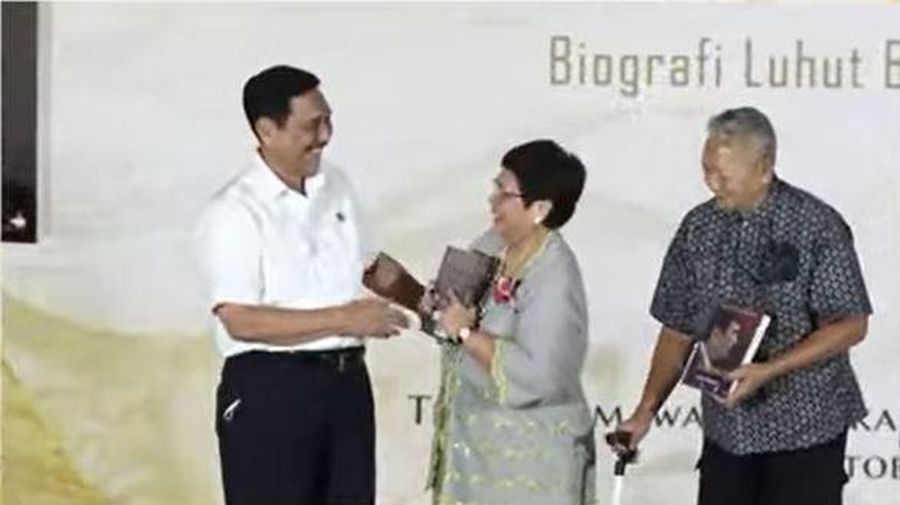 Peluncuran Buku Luhut