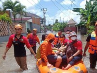 Banjir Terjang Seminyak Bali, Ratusan Turis Dievakuasi