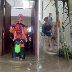 DKI Mulai Diguyur Hujan, Instal 5 Aplikasi Pemantau Banjir