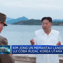 Kim Jong Un Memantau Langsung Uji Coba Rudal Korea Utara
