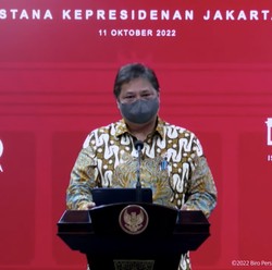 Airlangga Akui Rupiah Lesu Tapi Bukan yang Terburuk di Dunia
