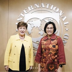 Sri Mulyani & IMF Kompak Bawa Kabar Buruk, Ada Apa Nih?