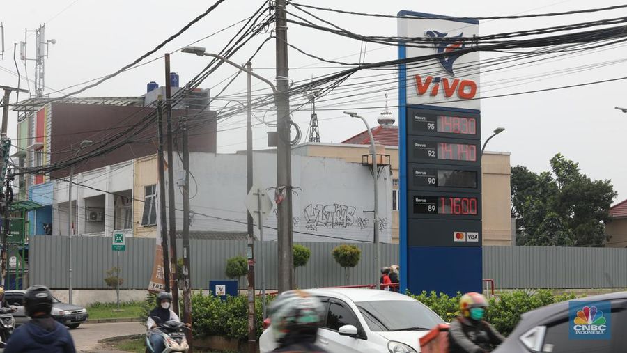 SPBU Vivo di kawasan Limo Depok, Jawa Barat, Selasa, (11/10/2022). (CNBC Indonesia/Muhammad Sabki)